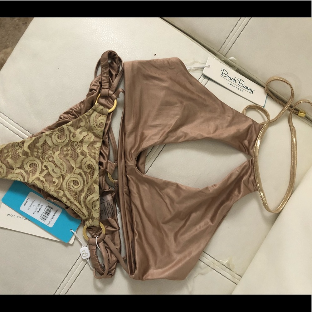 Beach Bunny Bikini (BRAND NEW)